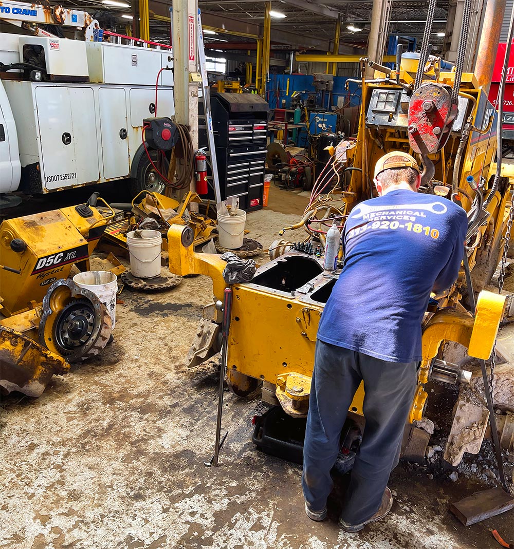 Heavy equipment repair service in Detroit, Michigan